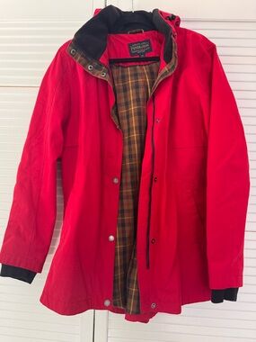 Pendleton Weatherproof Red Hooded Jacket with Plaid Lining